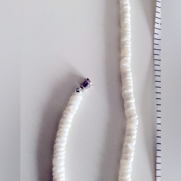 PUKA Shell Necklace and Bracelet - Picture 5 of 8